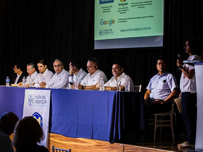 Socios Unión de Crédito Puerto Vallarta